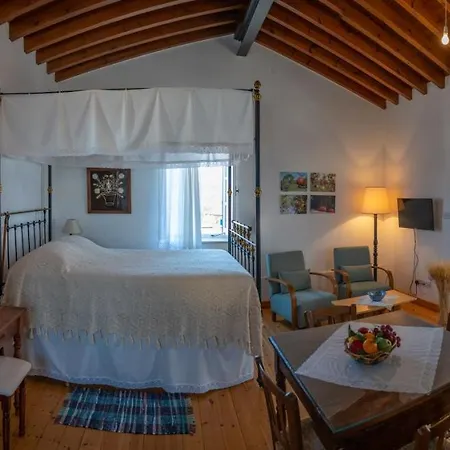 Rothkia's Country house